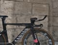 Le Canyon Speedmax de Klein est équipé de roues Zipp.