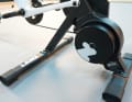 La masse d'inertie du Zwifts Rolltrainer est suffisante avec 4,7 kilogrammes.