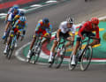 2020 ist Denz (2. von rechts) für die deutsche Nationalmannschaft bei der Rad-WM in Imola im Einsatz