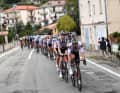 A little later, he contests the Giro d'Italia (here in 1st position) for Team Sunweb ...