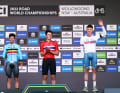 Hayter gewinnt bei der Rad-WM 2022 im Einzelzeitfahren der U23-Klasse Bronze. Besser sind nur Alec Segaert (Belgien/Silber) und Sören Waerenskjold (Norwegen/Gold)