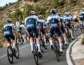 Das Design des Trikots von Soudal - Quick Step war erstmals am zweiten Ruhetag der Tour de France 2022 in Morzine zu sehen 