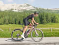 Das Ultimate CF SLX gibt's in drei Versionen zwischen 6299 und 8699 Euro. Einen ausführlichen Einzeltest des CF SLX 9 Di2 finden Sie in TOUR 10/2022.