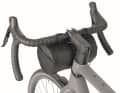 There are mesh side pockets on the sides of the bag for storing gels or bars in an emergency, for example.