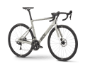 The cheapest XLite 04 costs 2,999 euros, is equipped with Shimano 105 (2x11, 52/36, 11-32 t.) and weighs 8.1 kilograms.