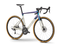 Le XLite 06 (4.199 euros), le moins cher, est équipé d'une transmission mécanique Shimano Ultegra (2x11, 52/36, 11-28 dents), coûte 4.199 euros et pèse 7,3 kilos sur la balance.