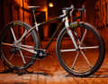 32 inches conquers the gravel bike segment: The Bike Ahead Project Size Matters integrates the new wheel size into a bike with a drop bar.