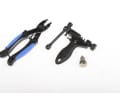 The biggest drawback of the set is the lack of standard L-shaped Torx and hexagon socket spanner sets, which should be available in this price range. At least there are chain lock pliers and a chain tool including an adapter for Campagnolo 11-speed chains on board.