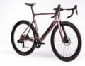 Le vélo de course Giant testé coûte 4799 euros et pèse 8,5 kilos.