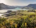 High above the Zahara-El Gastor reservoir, there are fantastic views of the Sierra de Grazalema Nature Park