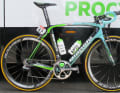 Lars Boom's Bianchi Oltre XR.2 ist dem Sattelauszug nach zu urteilen eigentlich zwei Nummern zu klein. Unter den Profis ist eine solche Überhöhung aber keine Ausnahme.