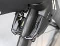 Form-fit: The brake connects the frame and fork to form a single element. The UCI has given its blessing.

	