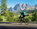 Road cycling could hardly be more beautiful: on the descent from Tre Croci, north of Cortina d'Ampezzo.