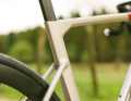 As with its predecessor, the marathon bike is characterised by an aero-optimised frame.