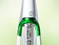 La peinture élaborée de l'édition Deep Green fait briller le vélo Ahead the Superfast d'un vert captivant.