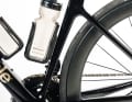 Les bidons et les porte-bidons du SuperSix Evo ont également été optimisés pour l'aérodynamisme et sont inclus dans la livraison.