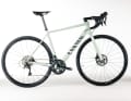 Le Canyon Endurace 6 coûte 1399 euros et a remporté le test comparatif des vélos de course bon marché.