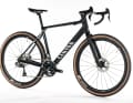 Mit seinen 8,2 Kilogramm zählt das Canyon Grail in der CFR-Variante zu den leichtesten Gravelbikes. Im TOUR-Test 2023 war kein anderer Geländespezialist leichter.