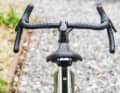 Klassisches zweiteiliges Alu-Cockpit: Canyon setzt beim Grizl auf Komfort und Wartungstauglichkeit.