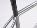Comme l'indique Colnago, le Steelnovo est composé exclusivement de composants "made in Italy".