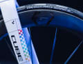 Conti fournit le GP 5000 comme pneu standard