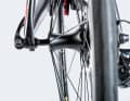 SpeedX Leopard Pro – fragile Konstruktion: Der Flanschabstand am Hinterrad und die Alu­minium-Achse sind knapp bemessen.