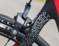 The calipers of the Ultegra brakes are based on the tried and tested dual pivot principle with two pivot points.