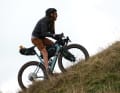 Après le Racemax, le constructeur italien de vélos 3T présente avec l'Extrema un deuxième Gravelbike dont l'ensemble des cadres est produit dans sa propre manufacture de carbone.