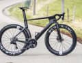 La Factor One est rapide et affiche un design audacieux
