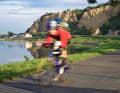 Rollerstrecke: Hinter Meißen folgen wir der Elbe auf dem gut ausgebauten Radweg