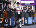 Milan-San Remo 2022 : Matej Mohoric remporte le début de la saison après une attaque dans la descente où il a abaissé sa selle au moyen d'une tige télescopique.