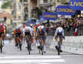 Sprint-Quintett: Alberto Bettiol, Tadej Pogačar, Mads Pedersen (verdeckt), Michael Matthews und Sieger Jasper Philipsen (von links).