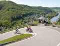 A beautiful stitch: a handful of hairpin bends lead from Brodenbach to the Hubertushöhe, one of the most beautiful viewpoints of the Moselle valley.