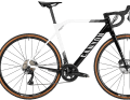 Das Inflite CF SL 7 in Schwarz, Weiß und Grau