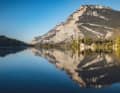 Le Lago di Toblino, avec son château de conte de fées sur une presqu'île, est le lac le plus au sud de la Valle dei Laghi - et l'un des plus photographiés.