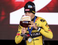 Les courses au niveau du World Tour comportent également de curieux trophées. Lors de l'E3 Saxo Classic, le vainqueur peut boire dans un verre à bière géant.