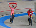 Deux Chinoises ont remporté la médaille d'or de la course de vitesse par équipe, ...