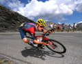 Une ligne étroite : Pidcock dans une descente pendant le Tour de France / Photo : Getty Images / Tim De Waele