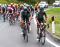 Die Mannschaft Bora-Hansgrohe erhöht das Tempo im Peloton