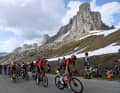 Ineos Grenadiers, Geraint Thomas' team, sets the pace in the peloton