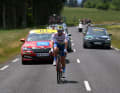 Beide werden schon bald vom Peloton wieder eingeholt - zunächst Milesi, dann Burgaudeau