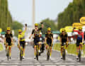 Dominateurs : Il faut les battre : l'équipe du Tour de Jumbo-Visma avec le vainqueur Jonas Vingegaard.