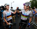 The joy is great: World champion Annemiek van Vleuten also congratulates