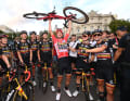 Sepp Kuss celebrates the Vuelta victory with his team