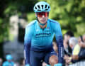 En comparaison : le maillot Astana de 2023