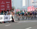 Un sprint massif a eu lieu, remporté par le sprinteur le plus en vue du circuit...