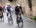 Then it started. A trio led by Johan Jacobs, Martijn Tusveld and Benjamin Thomas (from right) took an early lead.