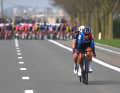 Diesmal sorgte das Peloton dafür, dass es die Ausreißerinnen bei Brügge-De Panne extrem schwer hatten. Eine klare Spitzengruppe des Tages gab es nicht