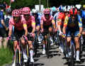 Dans la montée vers Regensberg, de nombreux sprinters sont distancés