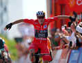 Wout van Aert fête sa troisième victoire de la saison lors de la troisième étape de la Vuelta a Espana 2024 - le premier succès du Belge depuis février